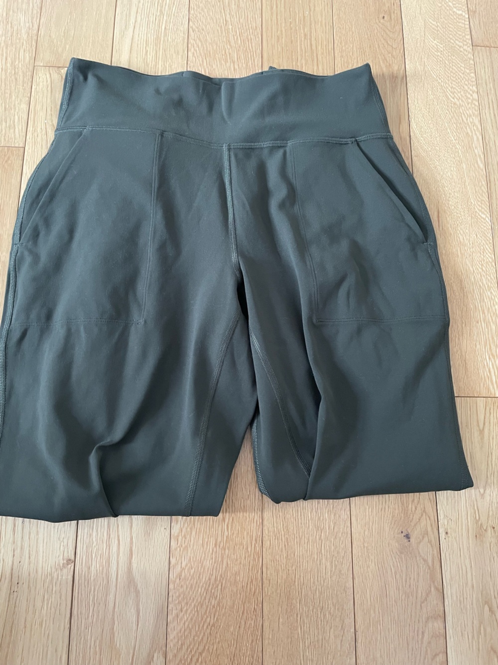 lululemon Align Full Length Jogger in Olive Green